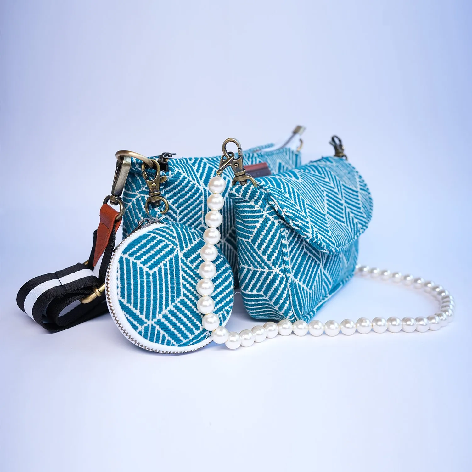 Aqua blast 3 in 1 Cross body bag