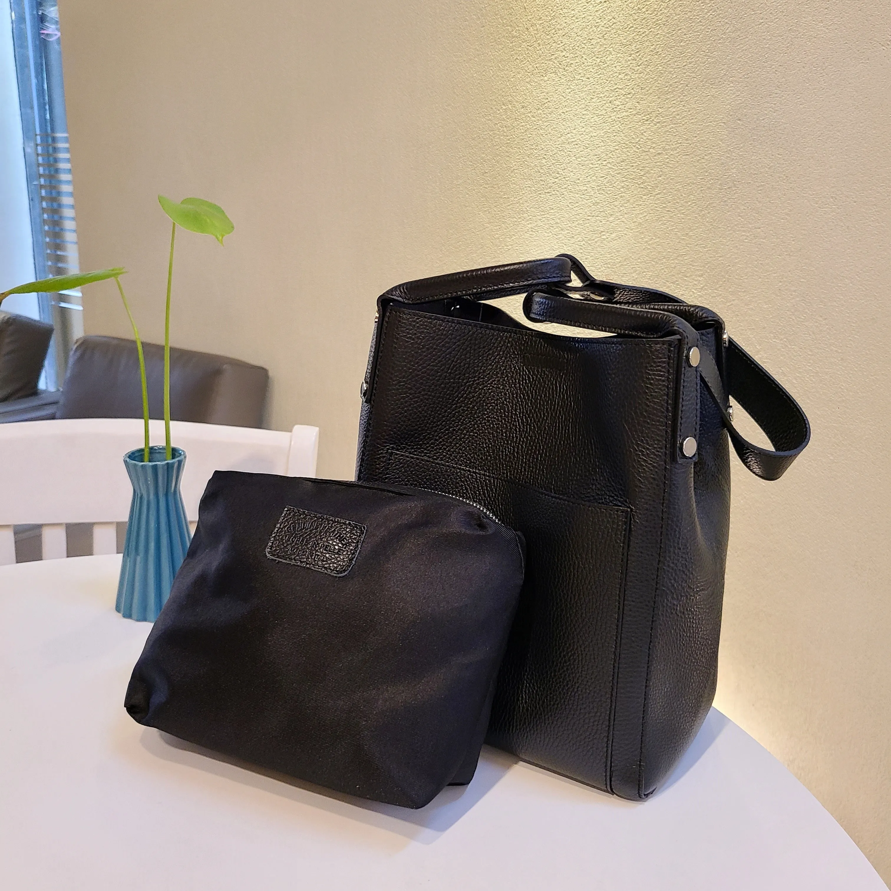 Carro Positano Italy Italian Leather Bucket bag Inner pouch included