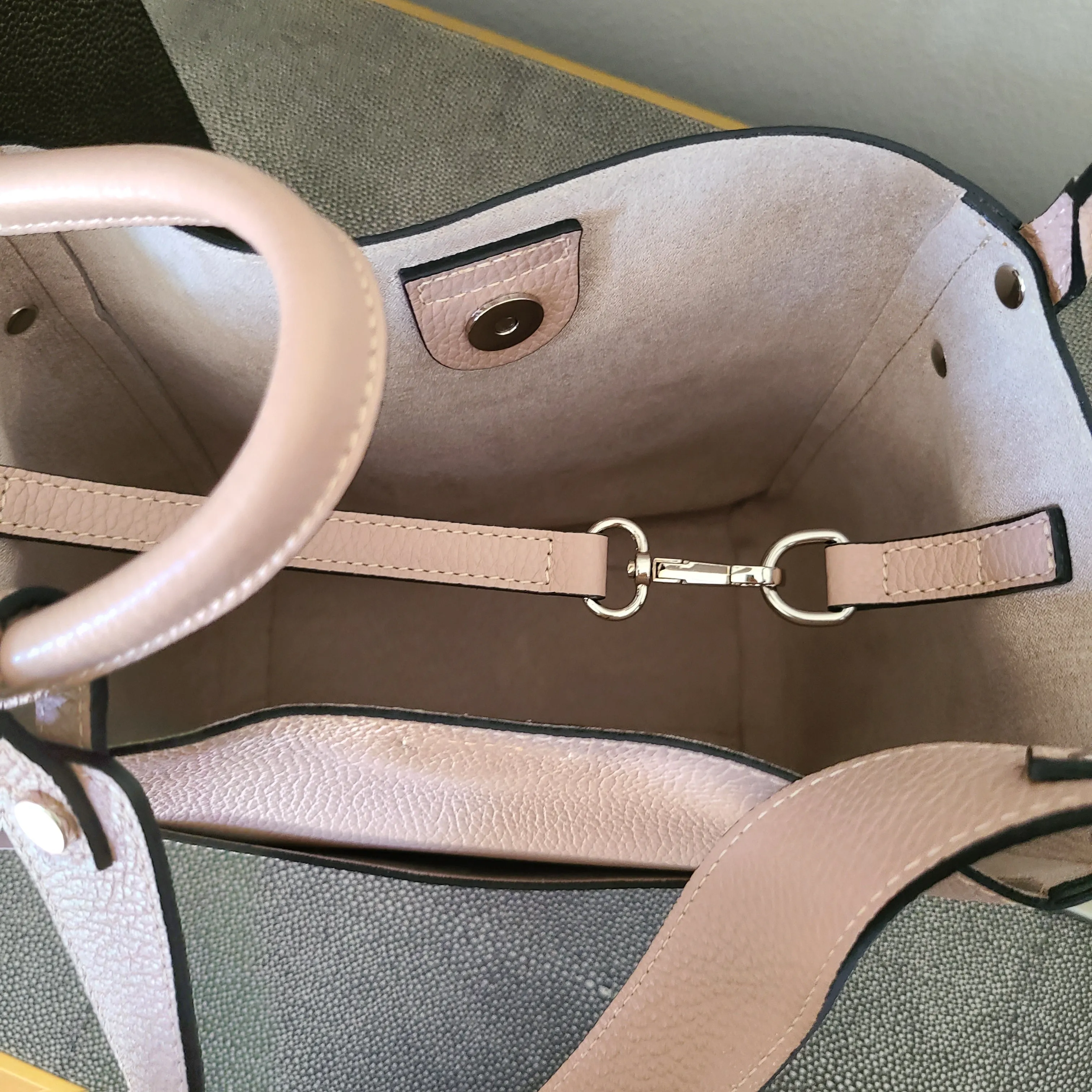 Carro Positano Italy Italian Leather Bucket bag Inner pouch included