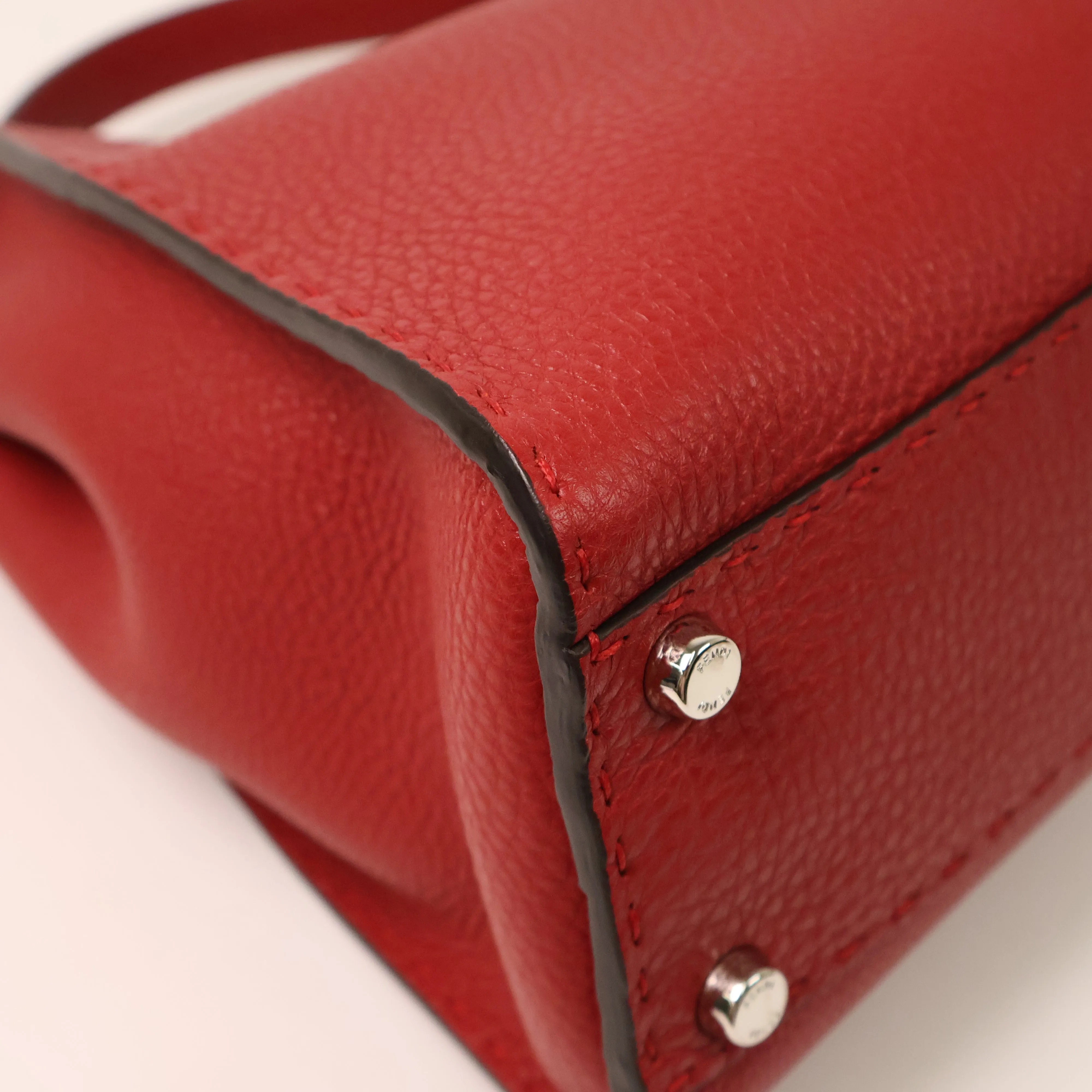 Fendi Peekaboo Regular Red
