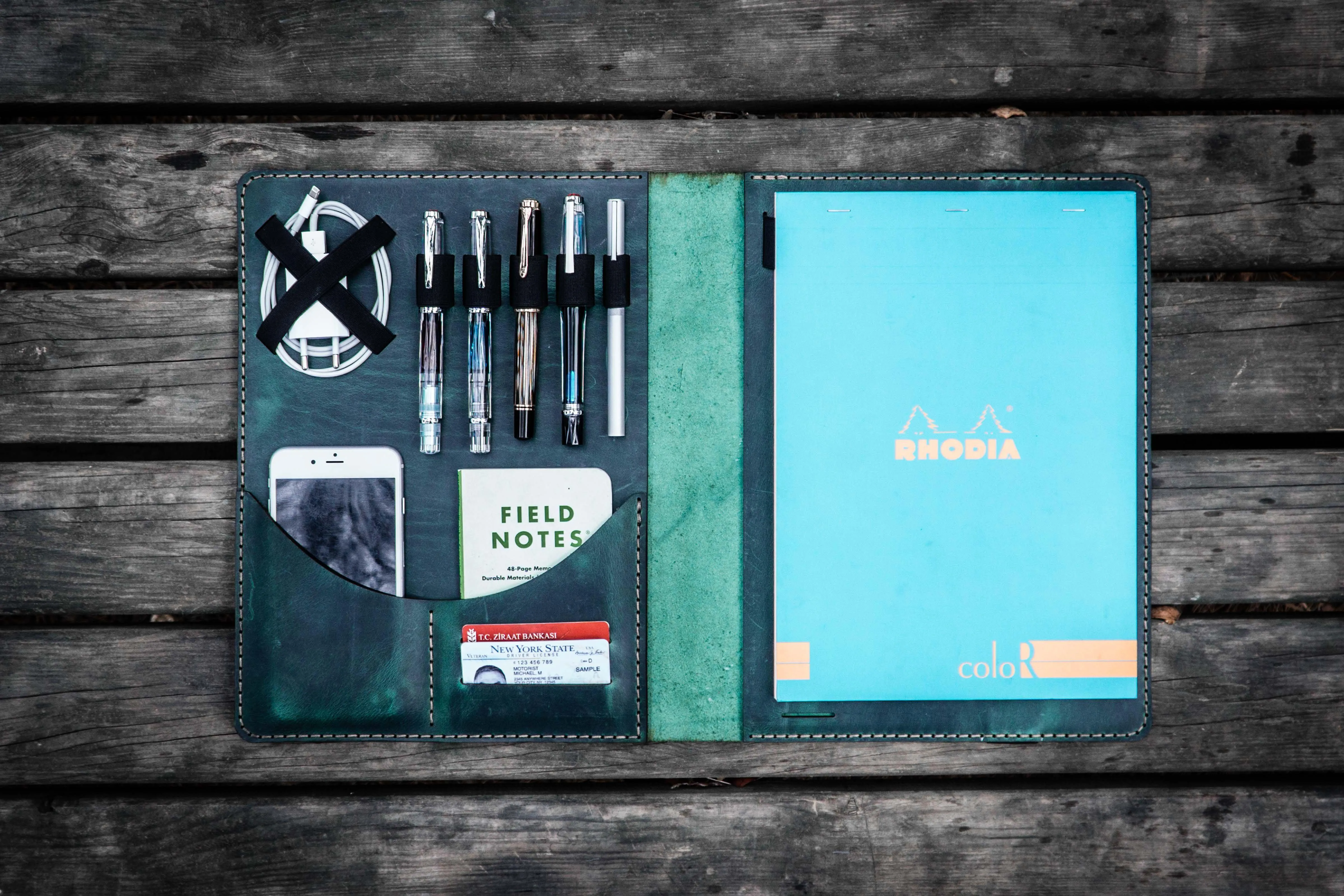 Leuchtturm1917 A4 - A4  Leather Cover Portfolio - Crazy Horse Forest Green