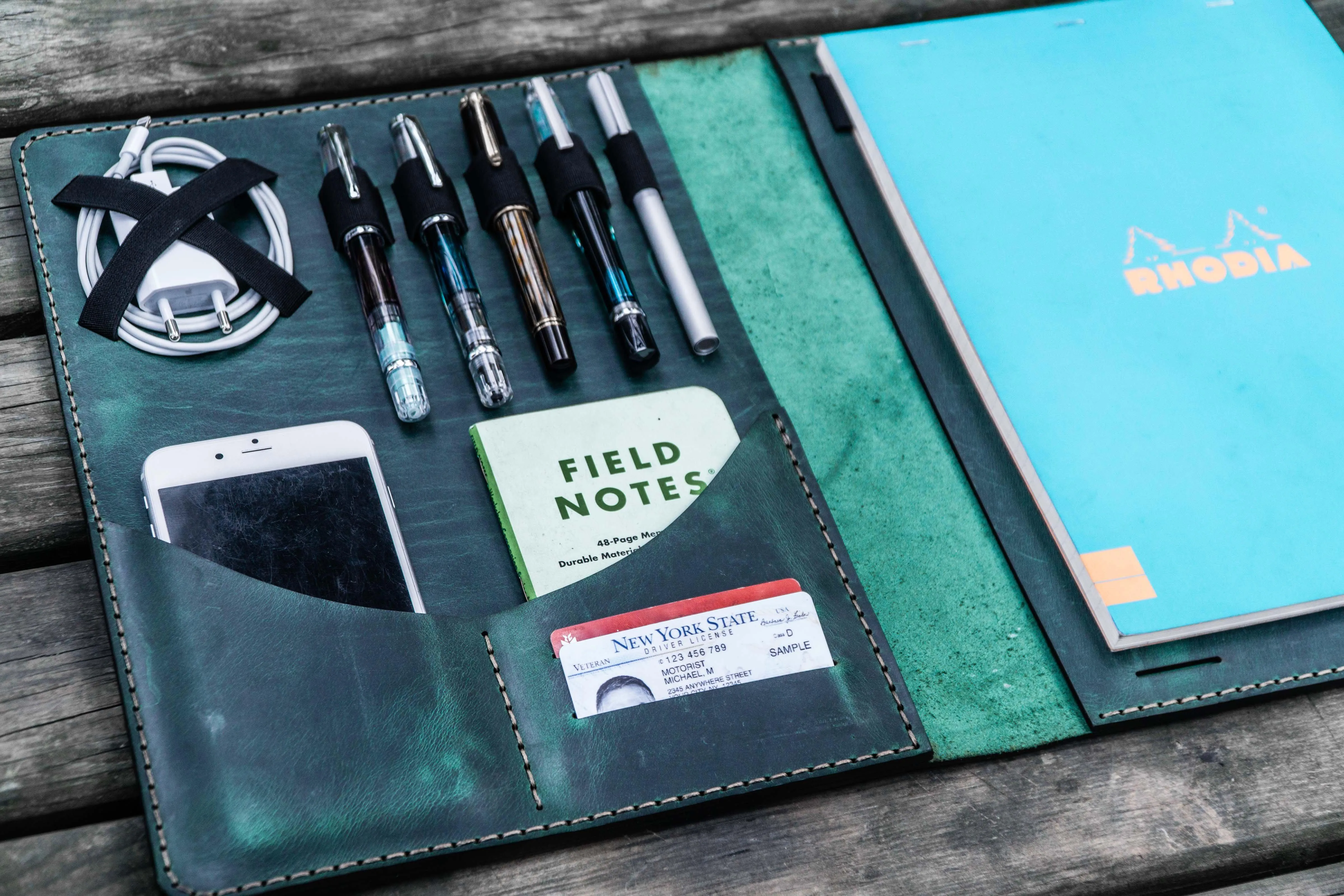 Leuchtturm1917 A4 - A4  Leather Cover Portfolio - Crazy Horse Forest Green