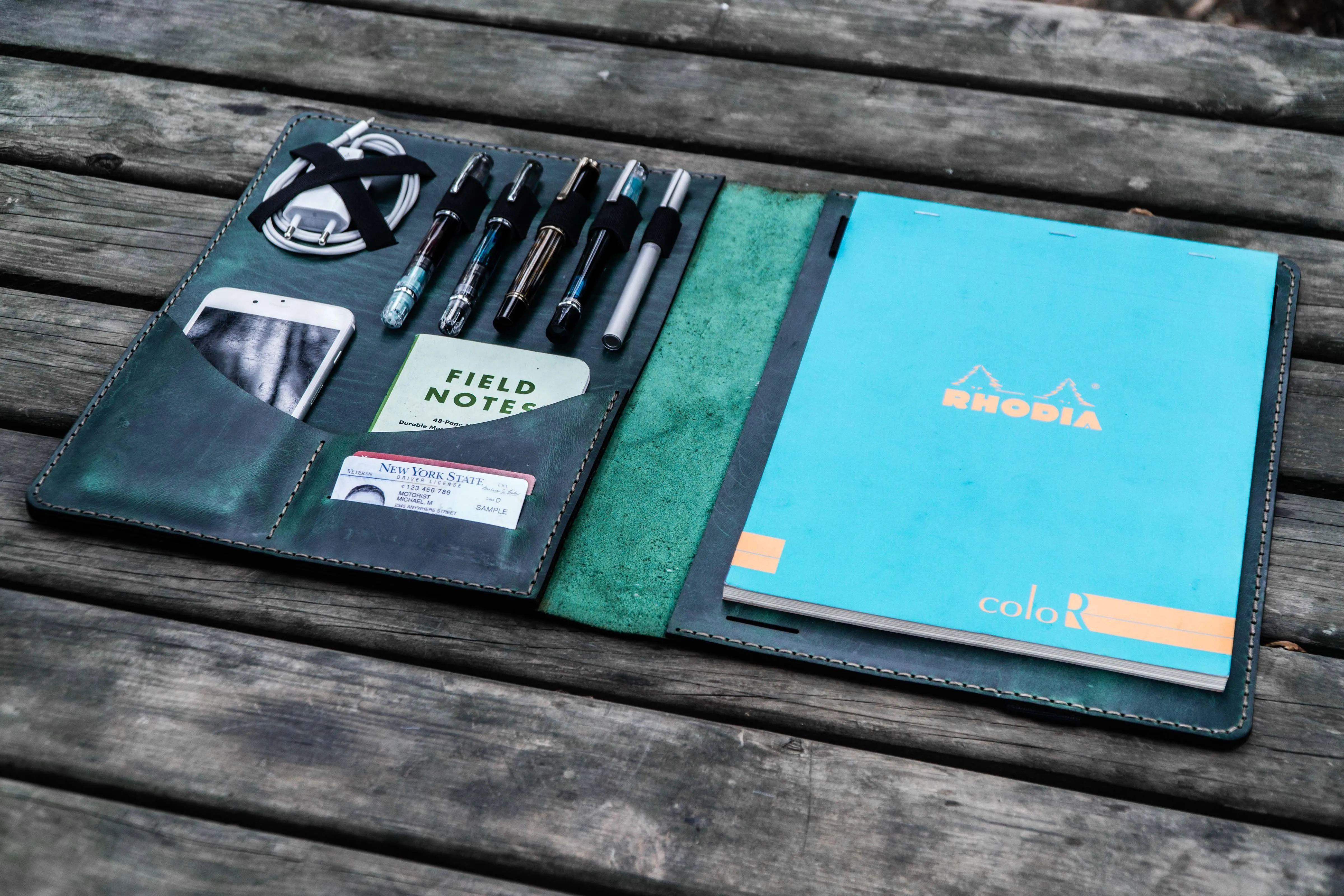 Leuchtturm1917 A4 - A4  Leather Cover Portfolio - Crazy Horse Forest Green