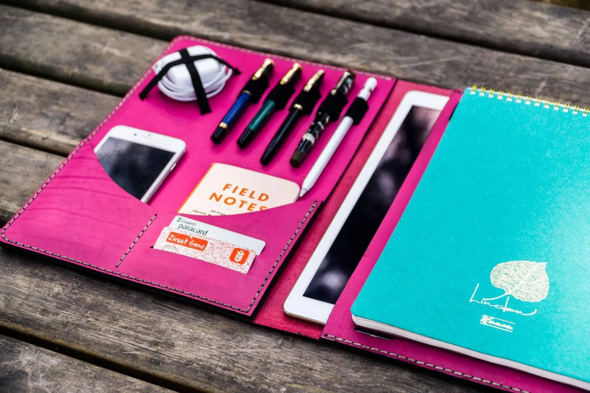 Leuchtturm1917 A4 - A4  Leather Cover Portfolio - Pink