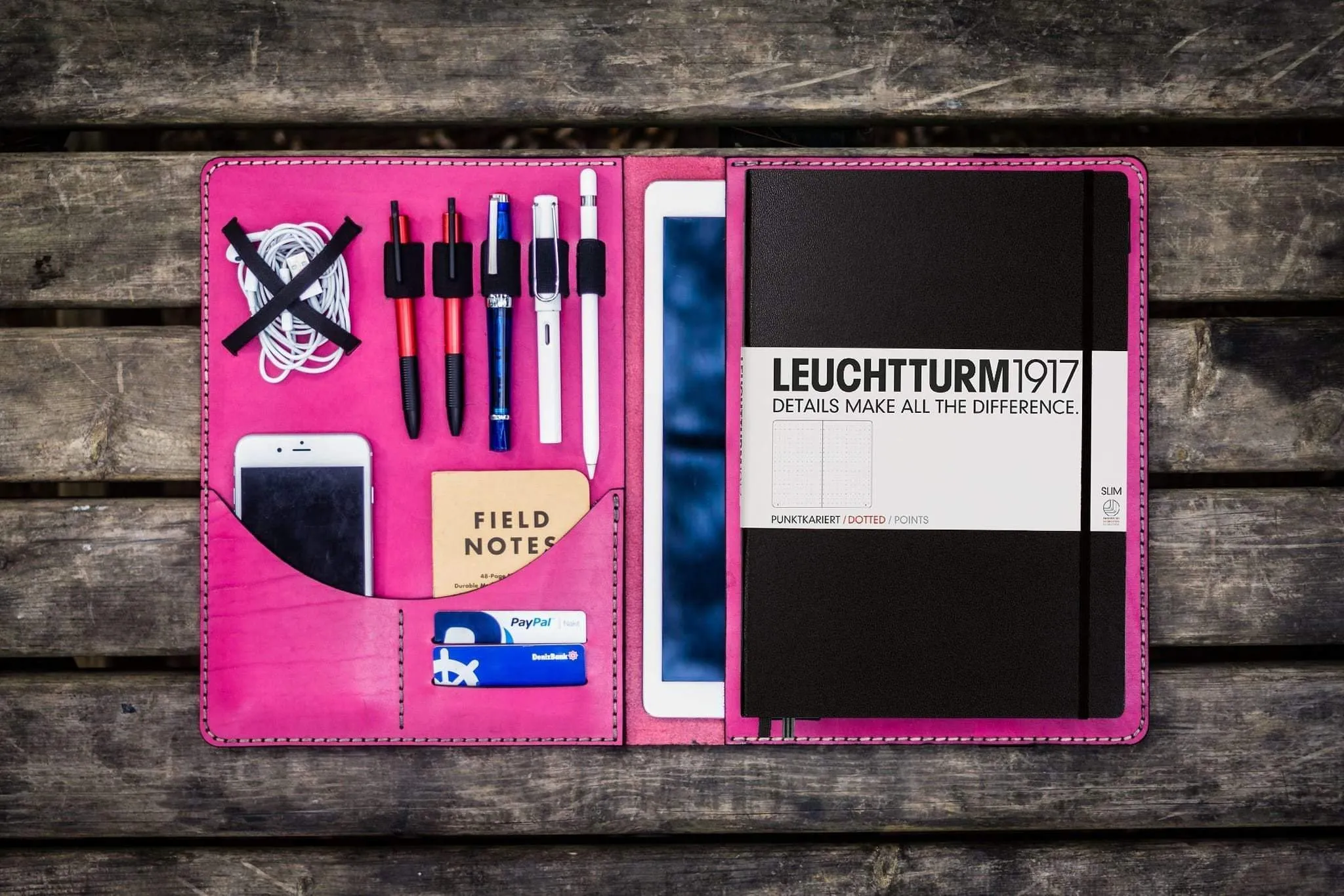 Leuchtturm1917 A4 - A4  Leather Cover Portfolio - Pink