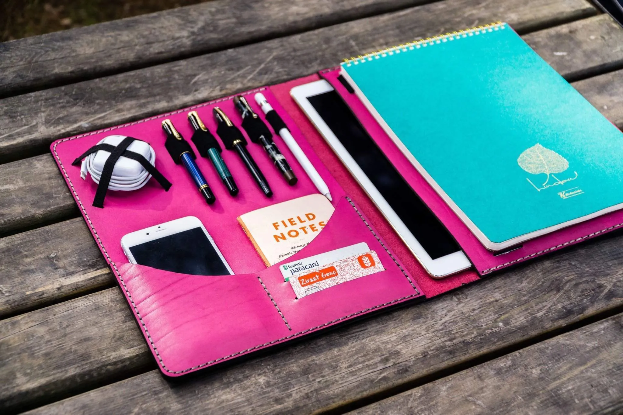 Leuchtturm1917 A4 - A4  Leather Cover Portfolio - Pink