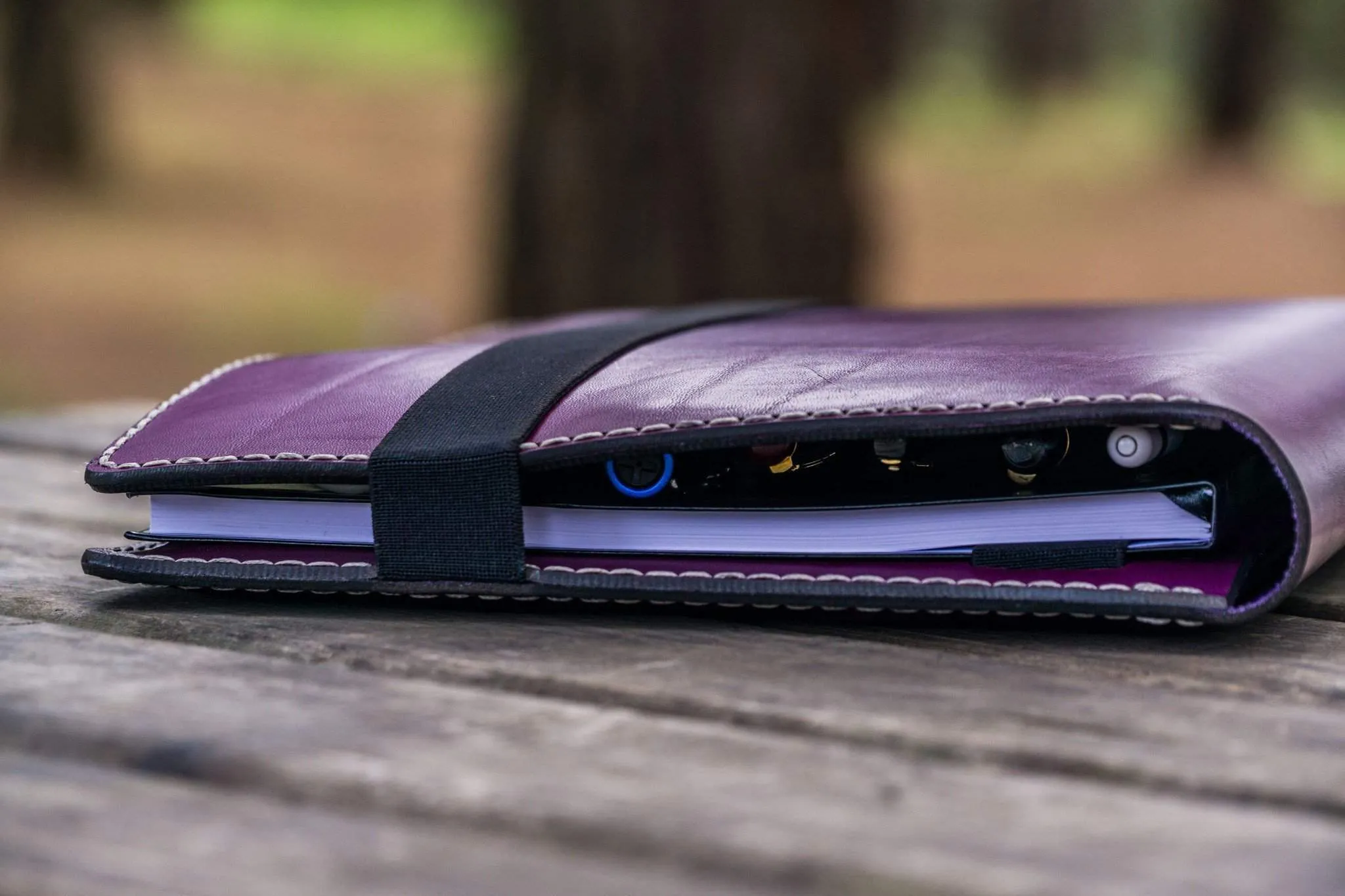 Leuchtturm1917 A4 - A4  Leather Cover Portfolio - Purple