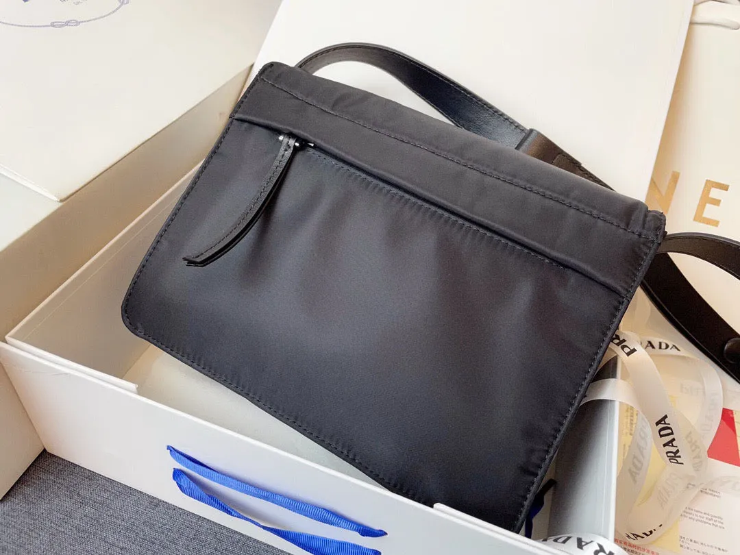 PD211 Small Padded Re-Nylon Shoulder Bag / 9x4.1x7.3inch