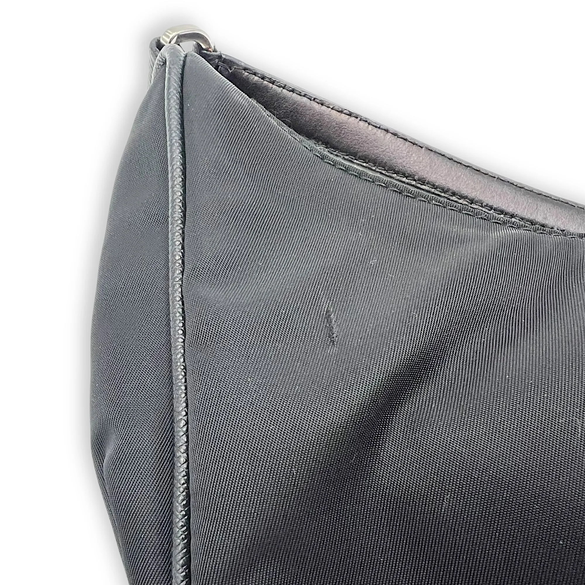 Re-Edition 2000 Shoulder Bag Black in Re-Nylon, Silver hardware