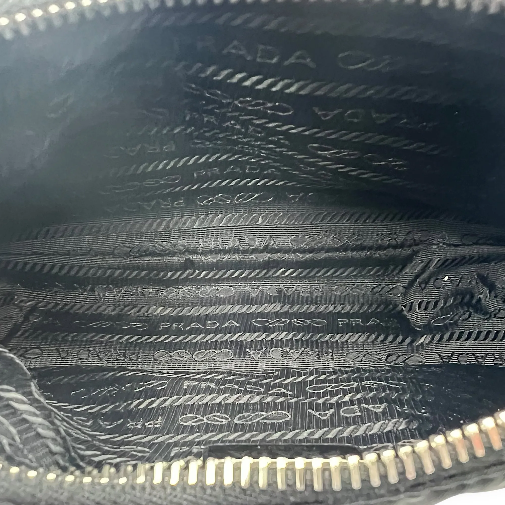Re-Edition 2000 Shoulder Bag Black in Re-Nylon, Silver hardware