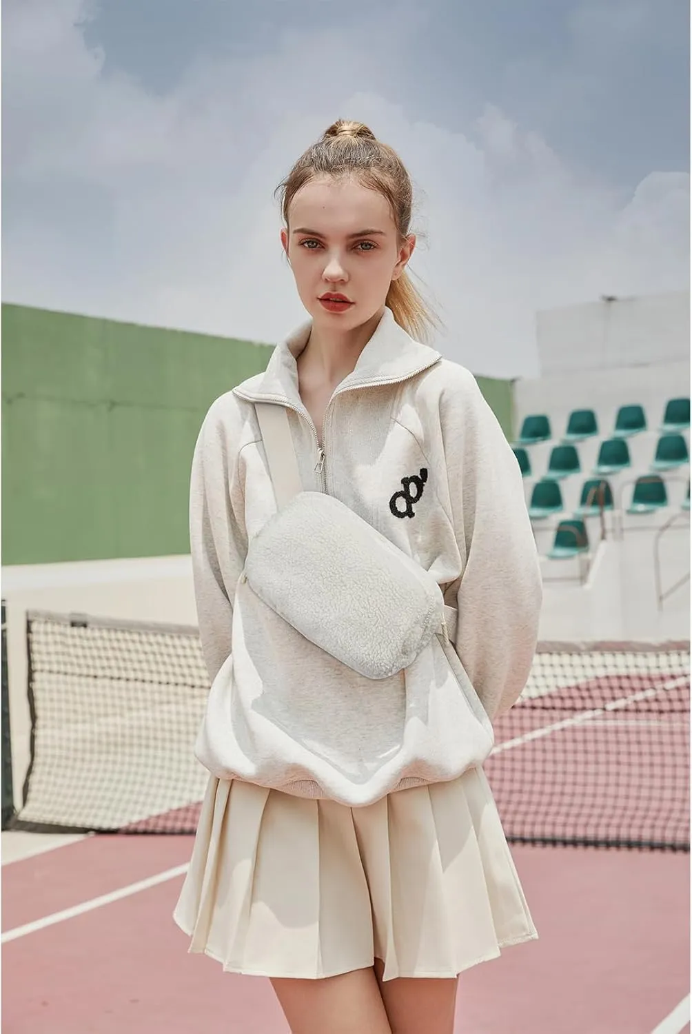 Telena Belt Bag for Women Men Fashionable Crossbody Fanny Pack for Women Trendy Waist Bag with Adjustable Strap Fleece Beige