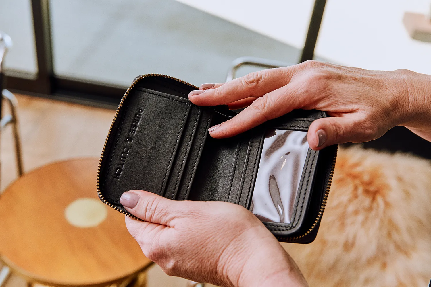 WH Compact Zipper Wallet